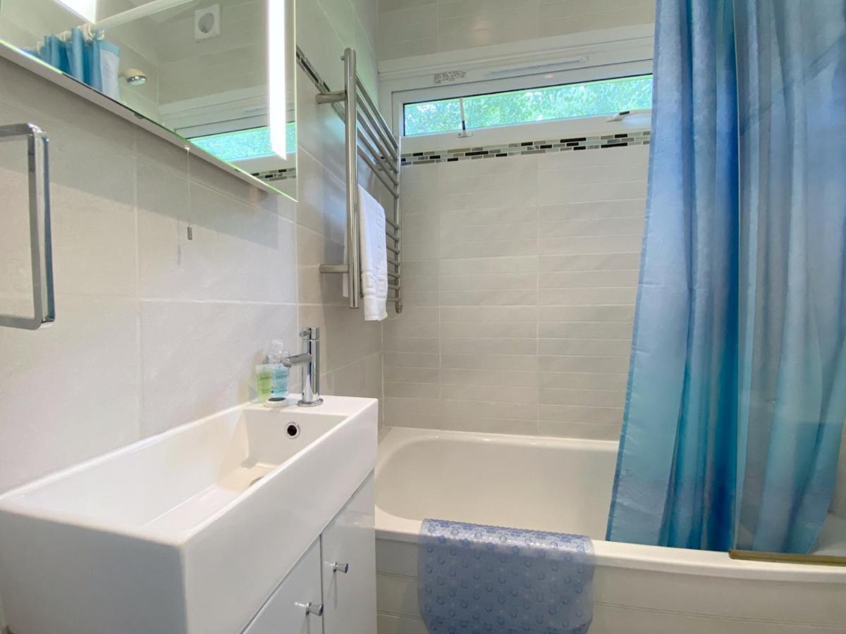 סוואנסי Pass The Keys Gower Beach Staycation Caswell Bay - Sleeps 4 מראה חיצוני תמונה